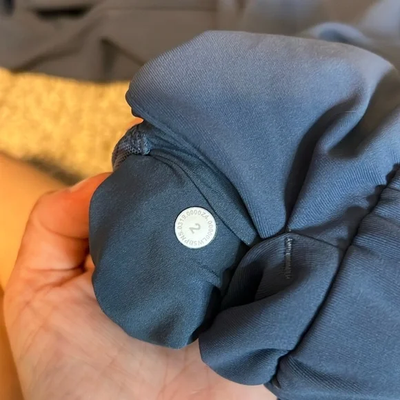 Lululemon On the Fly 7/8 Pant Code Blue Size 2 - Picture 8 of 11